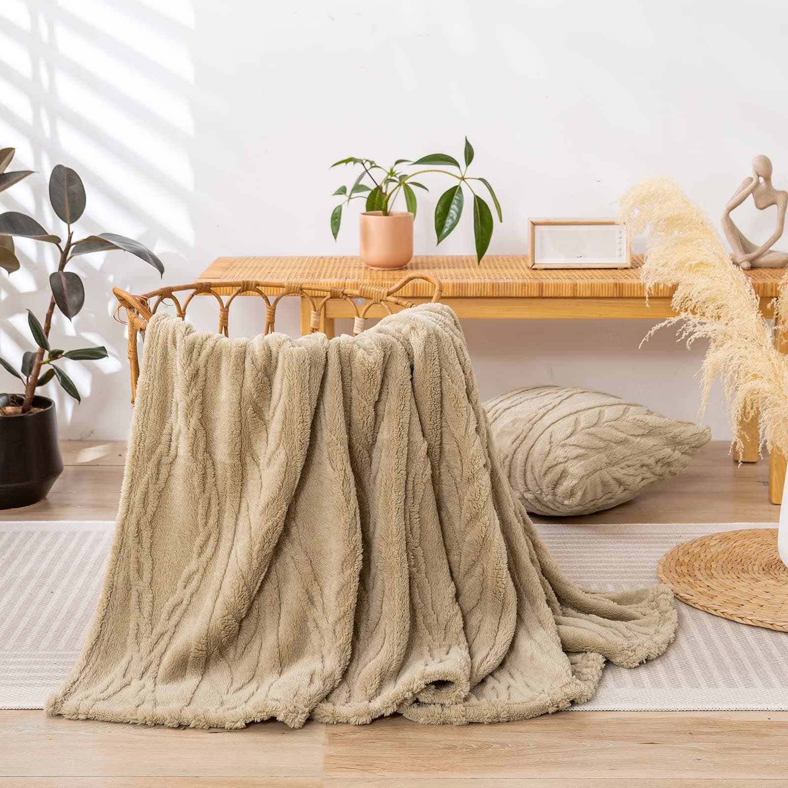 YUSOKI Sherpa Throw Blanket-3D Stylish Design Super Soft Fuzzy Cozy Warm Blanket Thick Plush Fluffy Furry Blankets for Teen Girls Women Couch Bed Sofa Chair Men Boys Gift(Tan,50"x65") Tan-(without Pillows) Throw50" x 65"