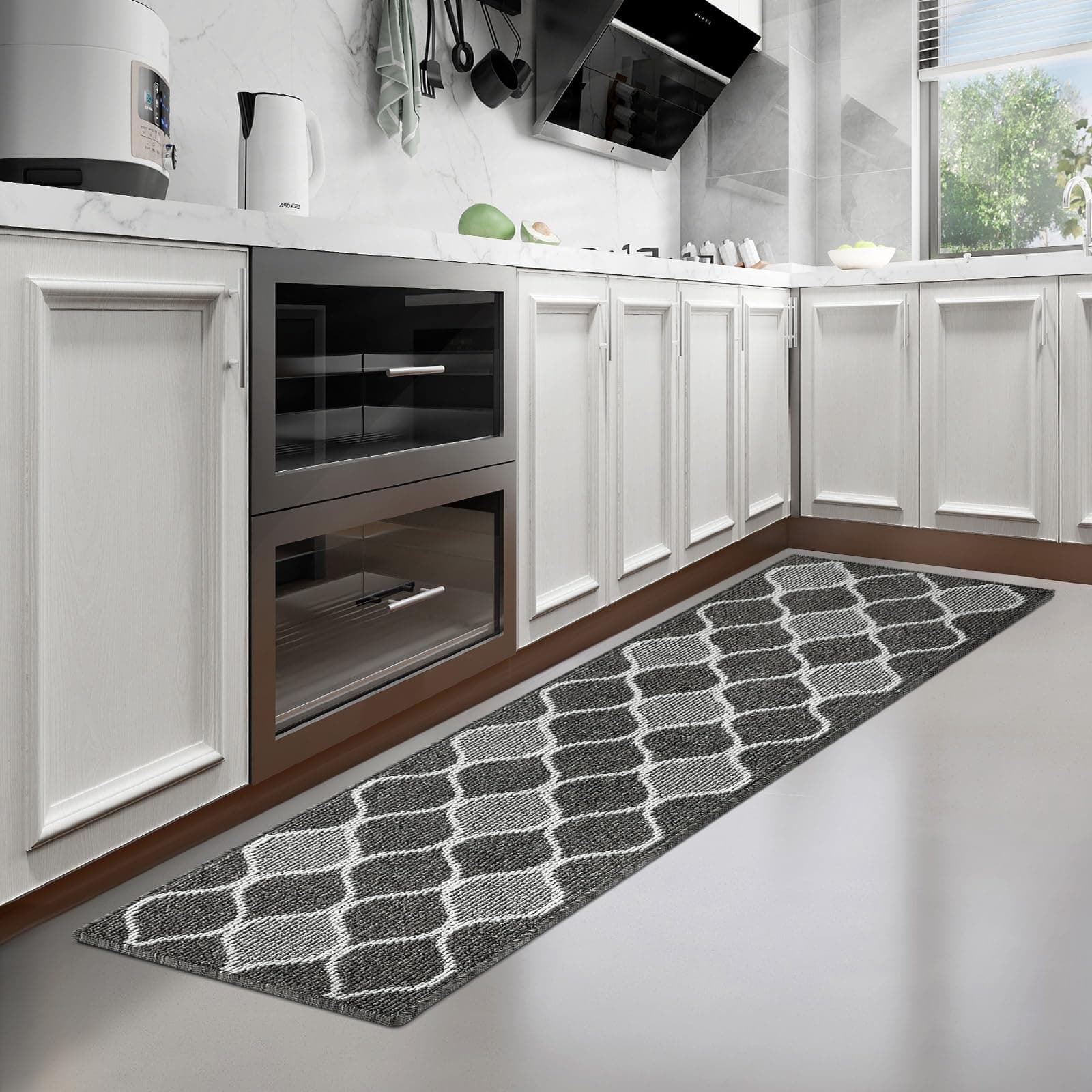 Villsure Kitchen Rugs and Mats, Non Skid Kitchen Runner Rug Absorbent Resist Dirt Kitchen Floor Mat Comfort Standing Mat Made of 100% Polypropylene Machine Washable,17.7"x59",Black 1'6" x 4'11" (Rectangular) Black